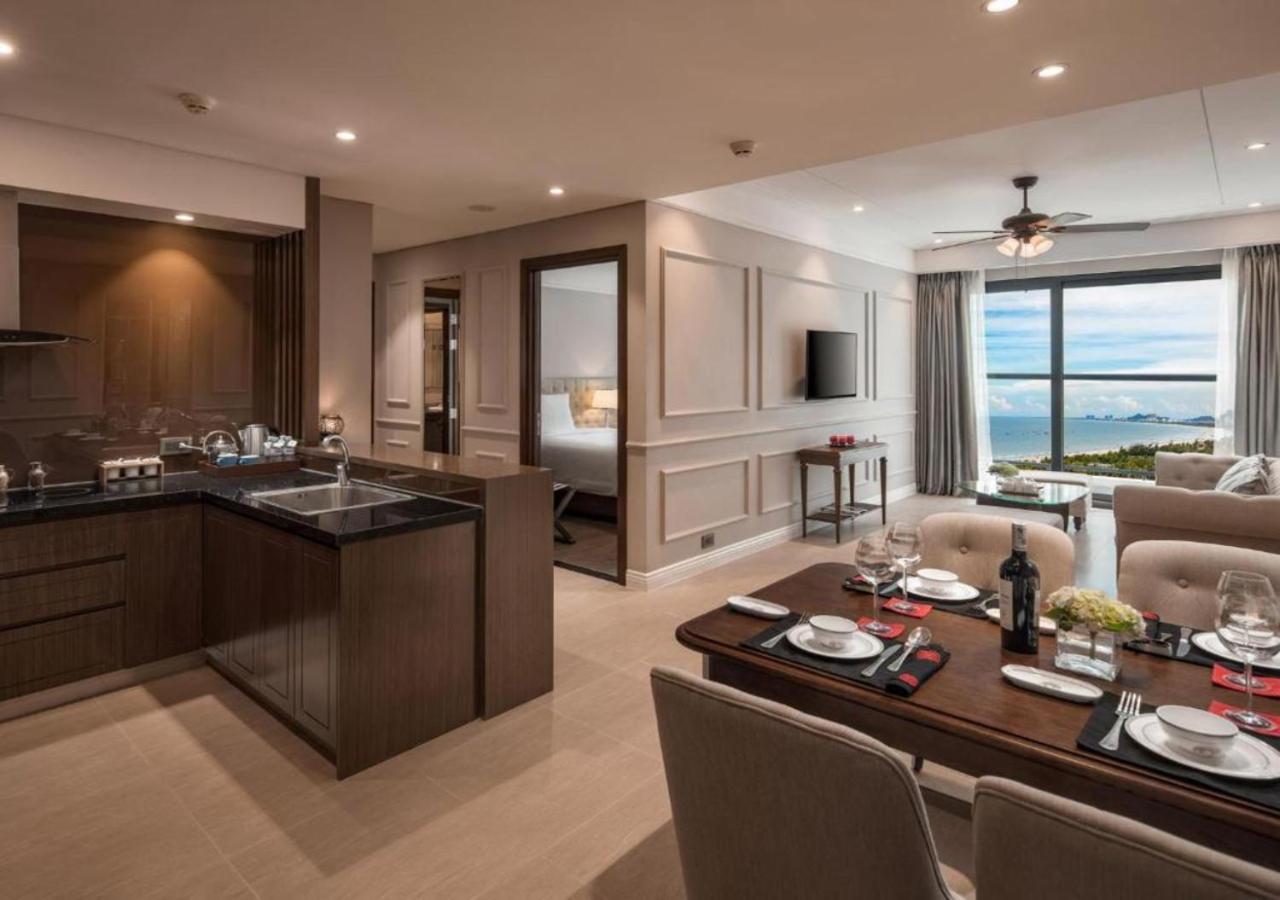 Sunrise Luxury Apartment With Ocean View Дананг Экстерьер фото