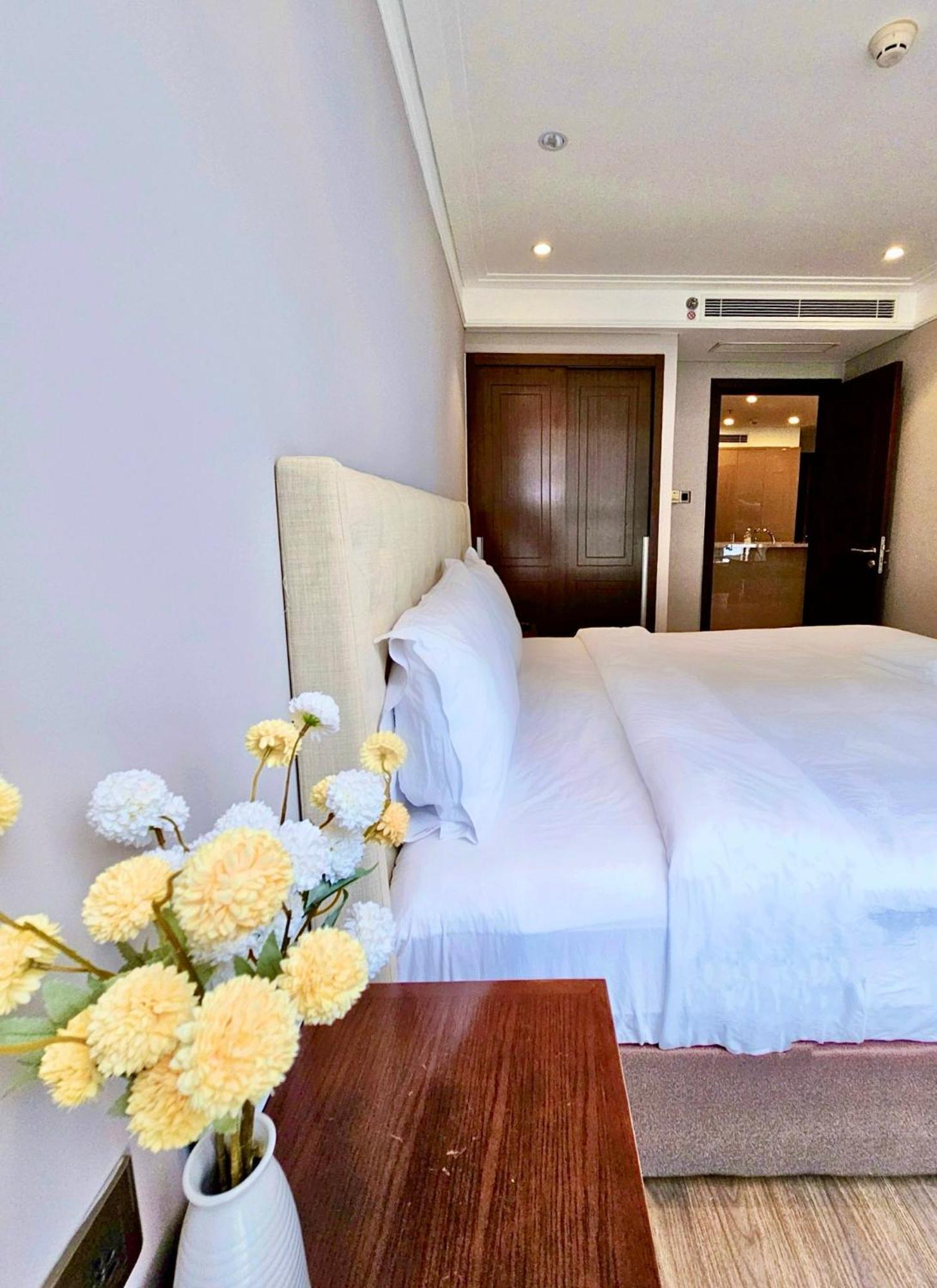 Sunrise Luxury Apartment With Ocean View Дананг Экстерьер фото